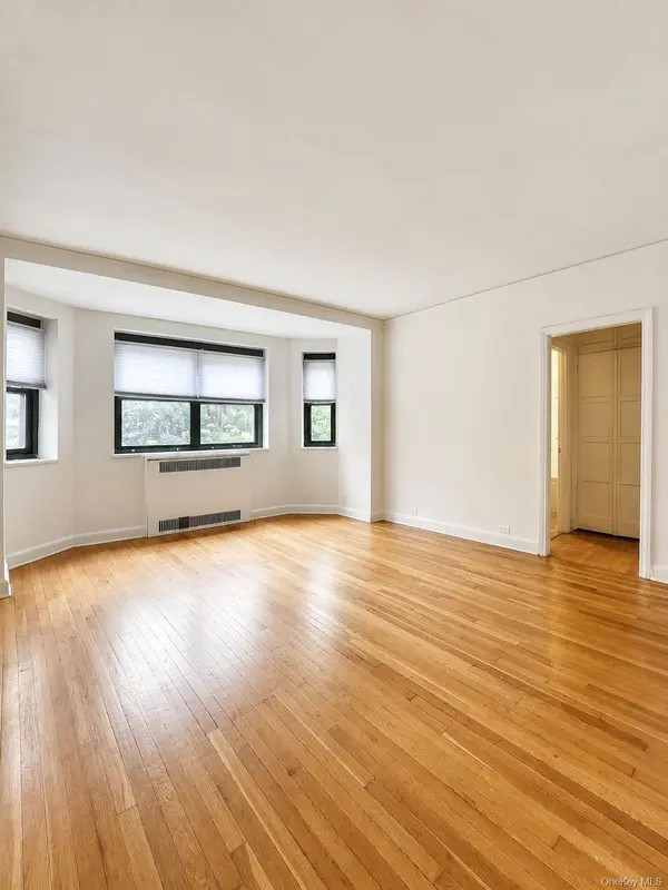 78-10 34th AVE #1H, Jackson Heights, NY 11372