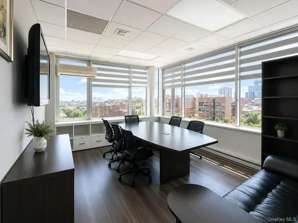 13631 41st AVE #8A, Flushing, NY 11355