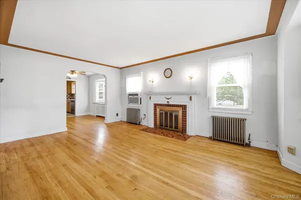 1503 Paul ST, Baldwin, NY 11510