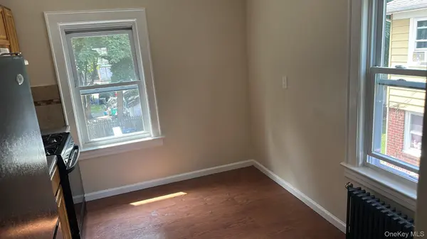 28 Stowe, Hempstead, NY 11550