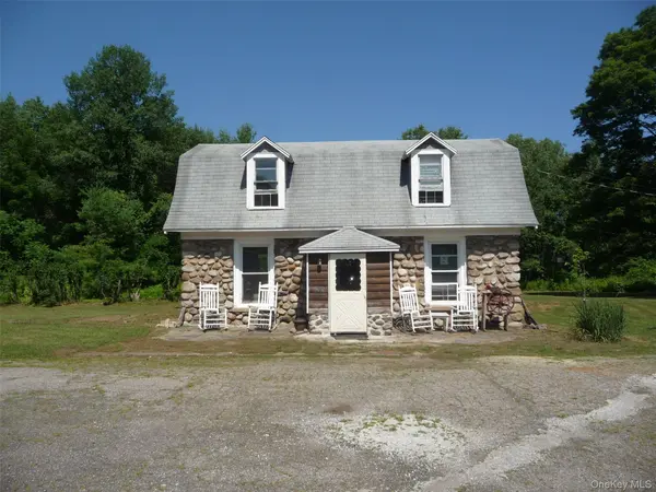 971 Us Route 209 #unit B, Cuddebackville, NY 12729