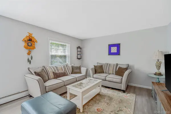 460 Old Town RD #3G, Port Jefferson, NY 11776