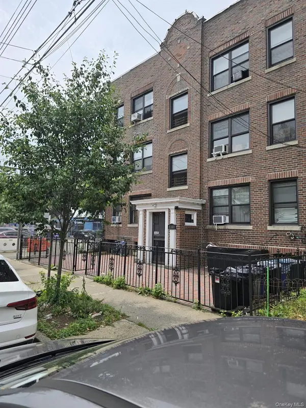 86-44 123rd ST, Richmond Hill, NY 11418