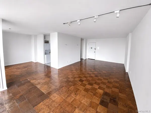27010 Grand Central Pkwy #17A, Floral Park, NY 11005