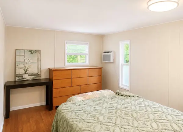 658-H8 Sound AVE, Calverton, NY 11933