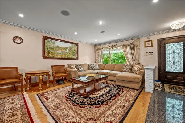 108-42 64th RD, Forest Hills, NY 11375