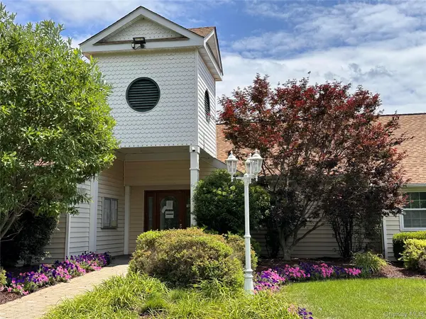 2522 Whispering HLS, Chester, NY 10918