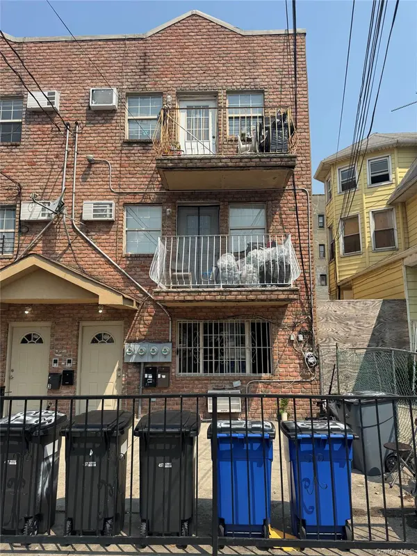 17225A 91st AVE, Jamaica, NY 11432