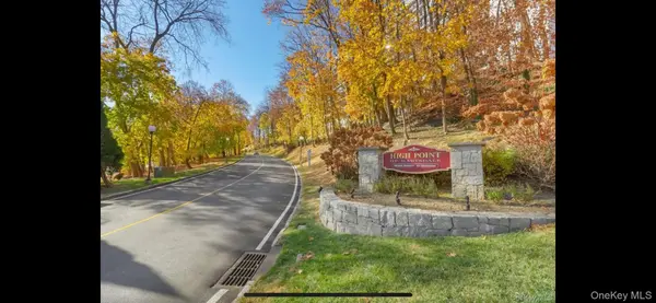 200 High Point DR #PH 8, Hartsdale, NY 10530