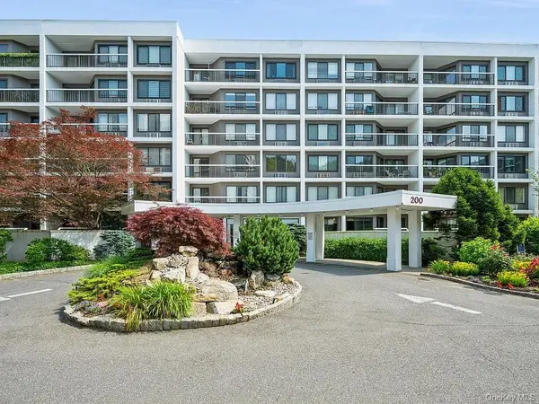 200 High Point DR #PH 8, Hartsdale, NY 10530