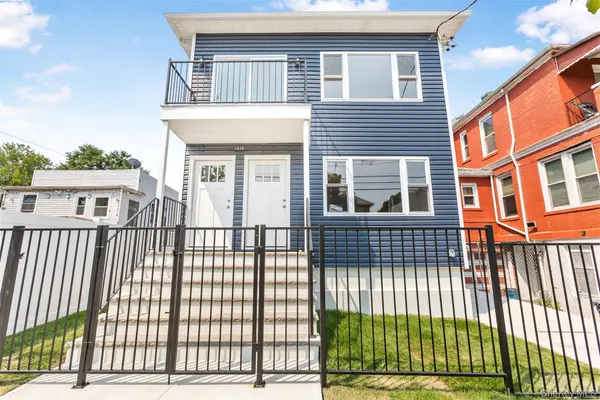 3439 Grace AVE, Bronx, NY 10469