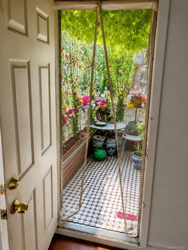 138-15 Franklin AVE #319, Flushing, NY 11355