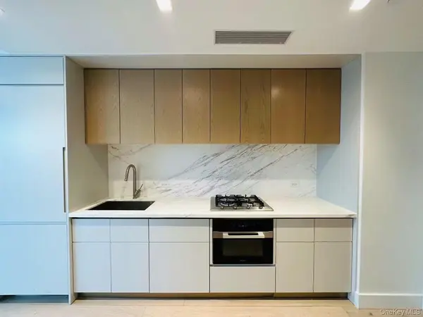 208 Delancey ST #10E, New York (manhattan), NY 10002
