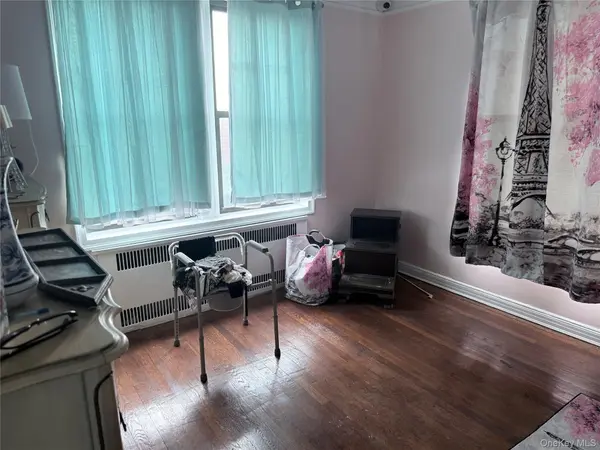 83-80 118 ST #6C, Kew Gardens, NY 11415
