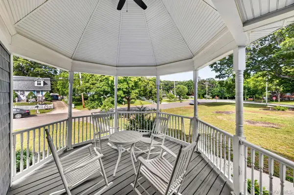 60 Steuben BLVD, Nesconset, NY 11767