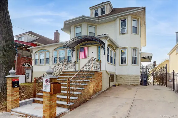 3126 Buell ST, East Elmhurst, NY 11369