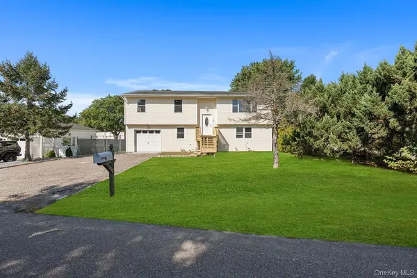 25 Marshall ST, Patchogue, NY 11772