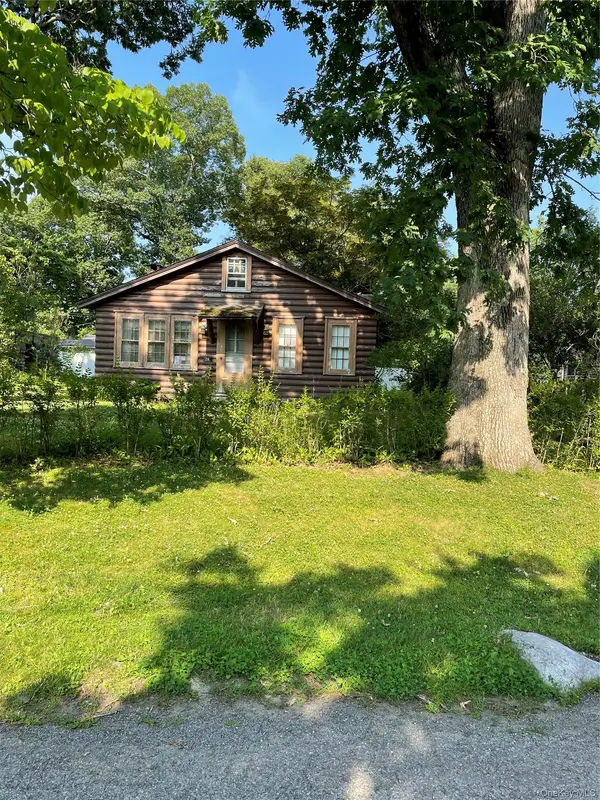 28 OLD MILL RD, Yorktown Heights, NY 10598