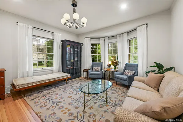 11 Maple AVE, Larchmont, NY 10538
