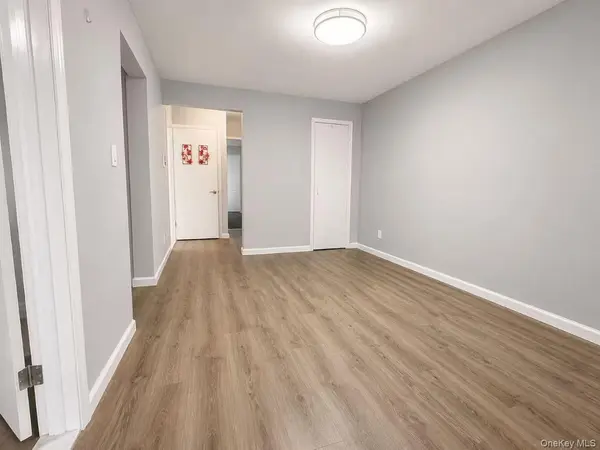 219-36 64th AVE #36A, Bayside, NY 11364