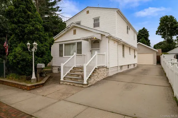 303 Oceanside Pkwy, Oceanside, NY 11572