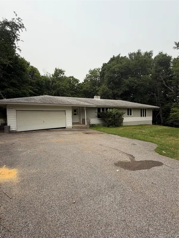 135 Goodridge RD, Westtown, NY 10998