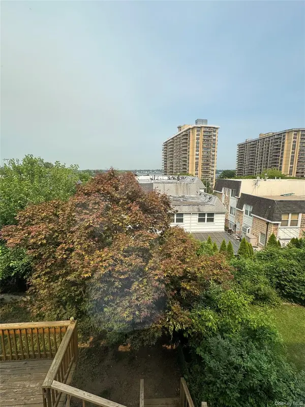 16-33 Bell BLVD, Bayside, NY 11360