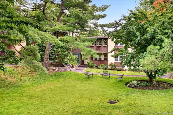 95 Wiltshire RD #C 16, Scarsdale, NY 10583