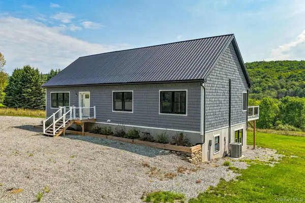 129 Nelson RD, Hankins, NY 12741