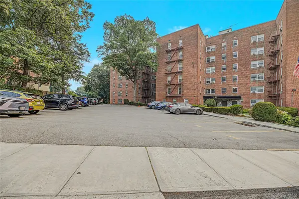 682 Tuckahoe RD #5K, Yonkers, NY 10710