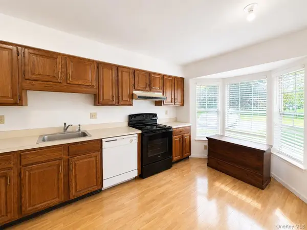 2555 Youngs AVE #3C, Southold, NY 11971
