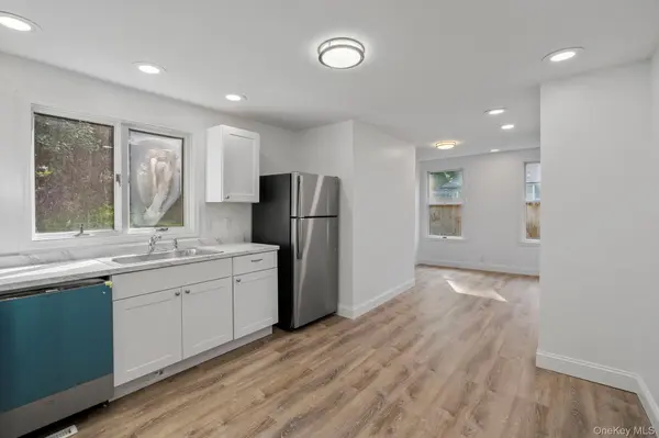 3 2nd AVE, Unionville, NY 10988