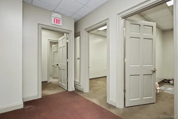 5020 US ROUTE 9W, Newburgh, NY 12550