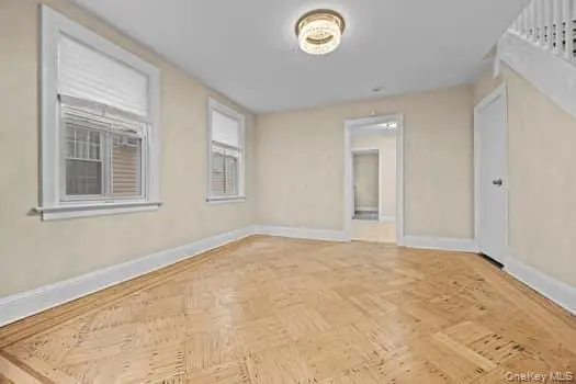 10257 189th ST, Hollis, NY 11423