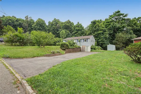 34 Duelk AVE, Monroe, NY 10950