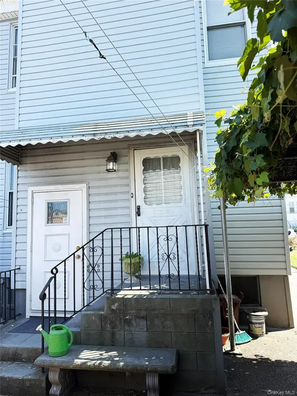 67-27 52nd AVE, Maspeth, NY 11378