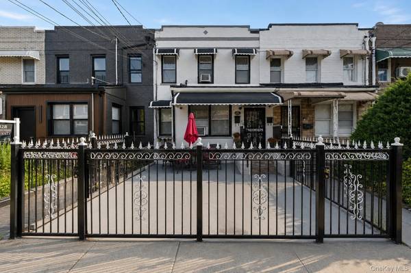 960 E 221st ST, Bronx, NY 10469