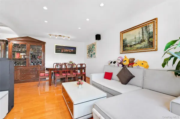 138-25 31 DR #6L, Flushing, NY 11354