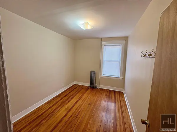 100 Mclean AVE #2, Yonkers, NY 10705
