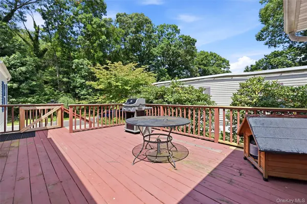 658-A11 Sound AVE, Calverton, NY 11933