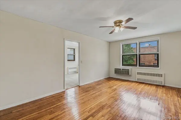 143-30 Roosevelt AVE #3L, Flushing, NY 11354
