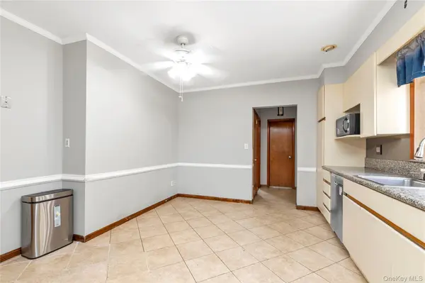 150-35 11th AVE, Whitestone, NY 11357