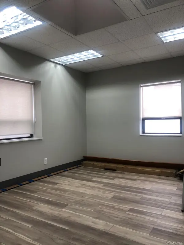 13343 35th AVE #2nd fl, Flushing, NY 11354