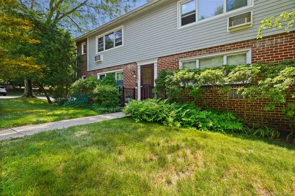 50 Charter CIR #C, Ossining, NY 10562