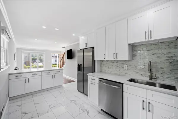 56 Independence ST, White Plains, NY 10606
