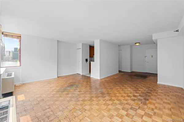 4-74 48th AVE #9N, Long Island City, NY 11109
