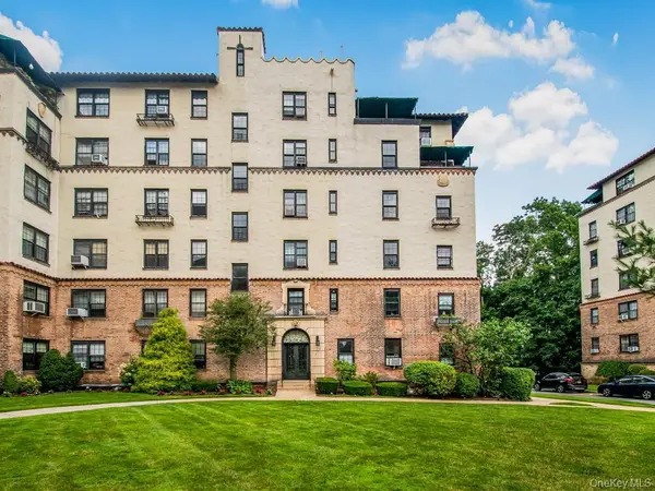 1273 North AVE #2E, Entry 7, New Rochelle, NY 10804