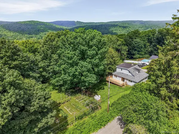 55 Ridge AVE, Putnam Valley, NY 10579