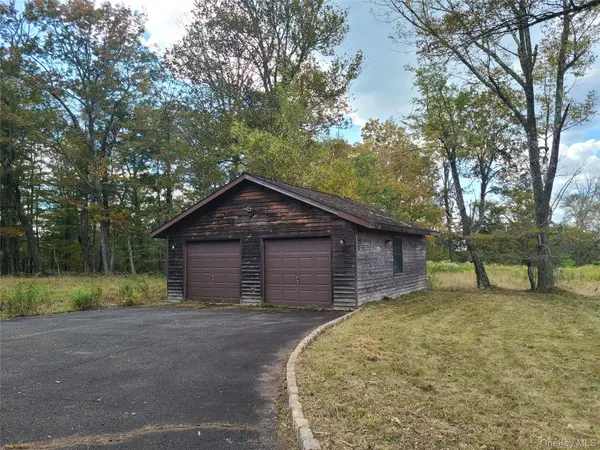 118 Hilltop RD, Monticello, NY 12701