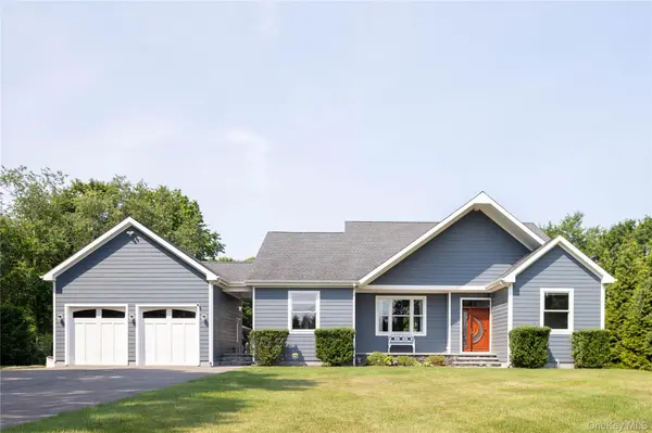 1430 Marratooka RD, Mattituck, NY 11952